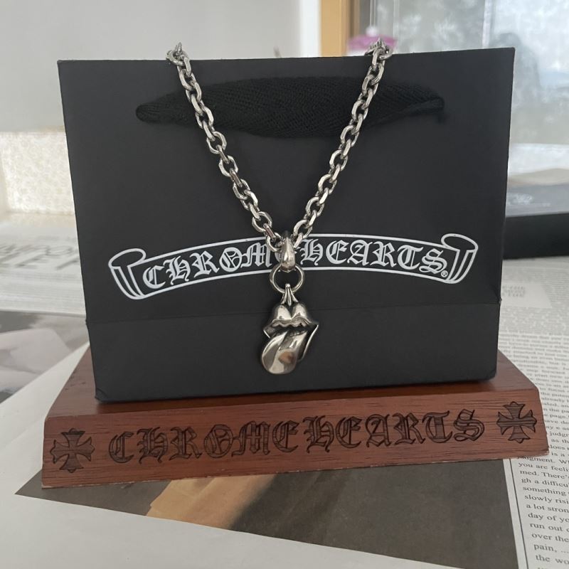 Ch**me He**ts necklaces